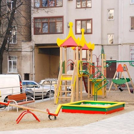Комфортні Апартаменти 82 Ivano-Frankivsk Extérieur photo